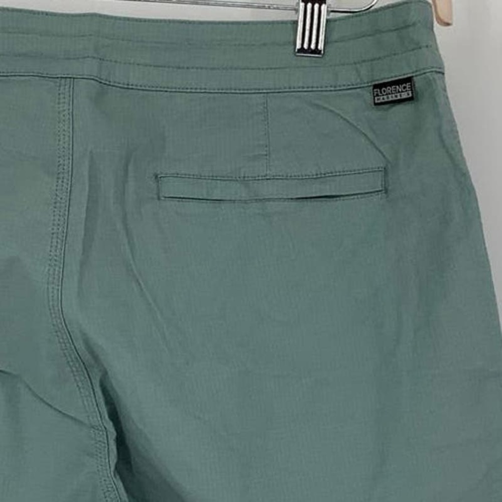 NEW! Florence Marine X Size 34 Traveler Short Sage Green Swim $65 msrp A20-1 - Picture 7 of 10